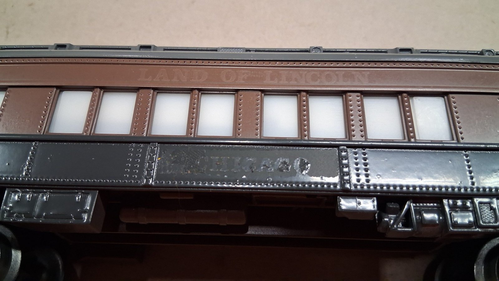 0b38e280-1015-4683-bd19-ed2ccbdf0ace-6-scaled-1.jpg Lionel 6-9544 O Gauge TCA 1980 Chicago Observation Car Land of Lincoln With Box