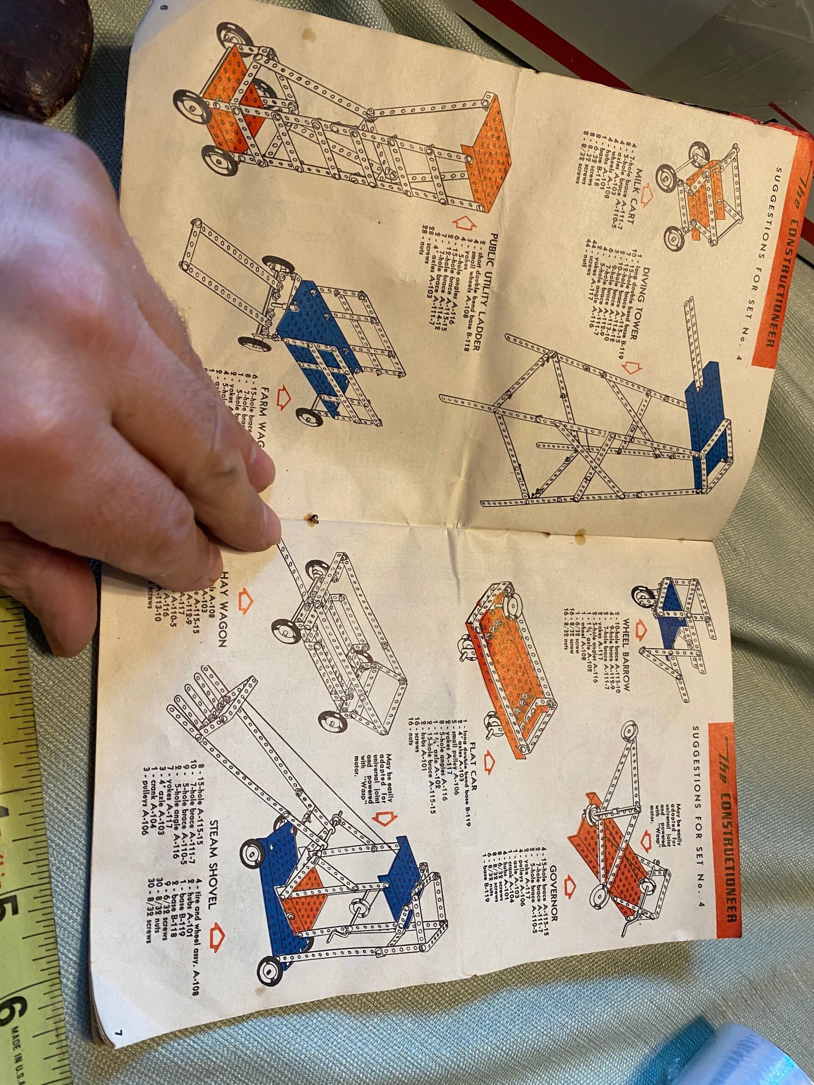 Urbana Man The Constructioneer 1948 Catalog Instruction Booklet Erector set Toy