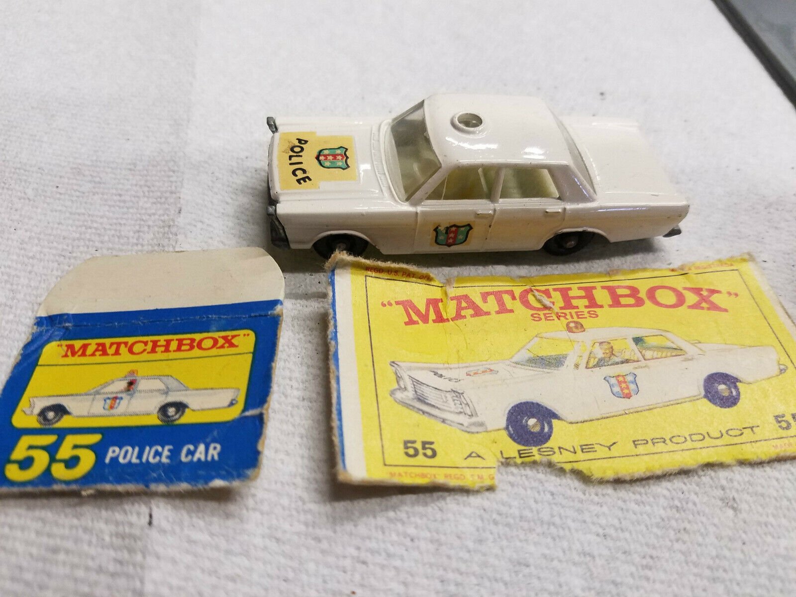 174156145365-0.jpg Vintage Nice Lesney Matchbox Toy Car Police Car Ford Galaxie #55 Box White