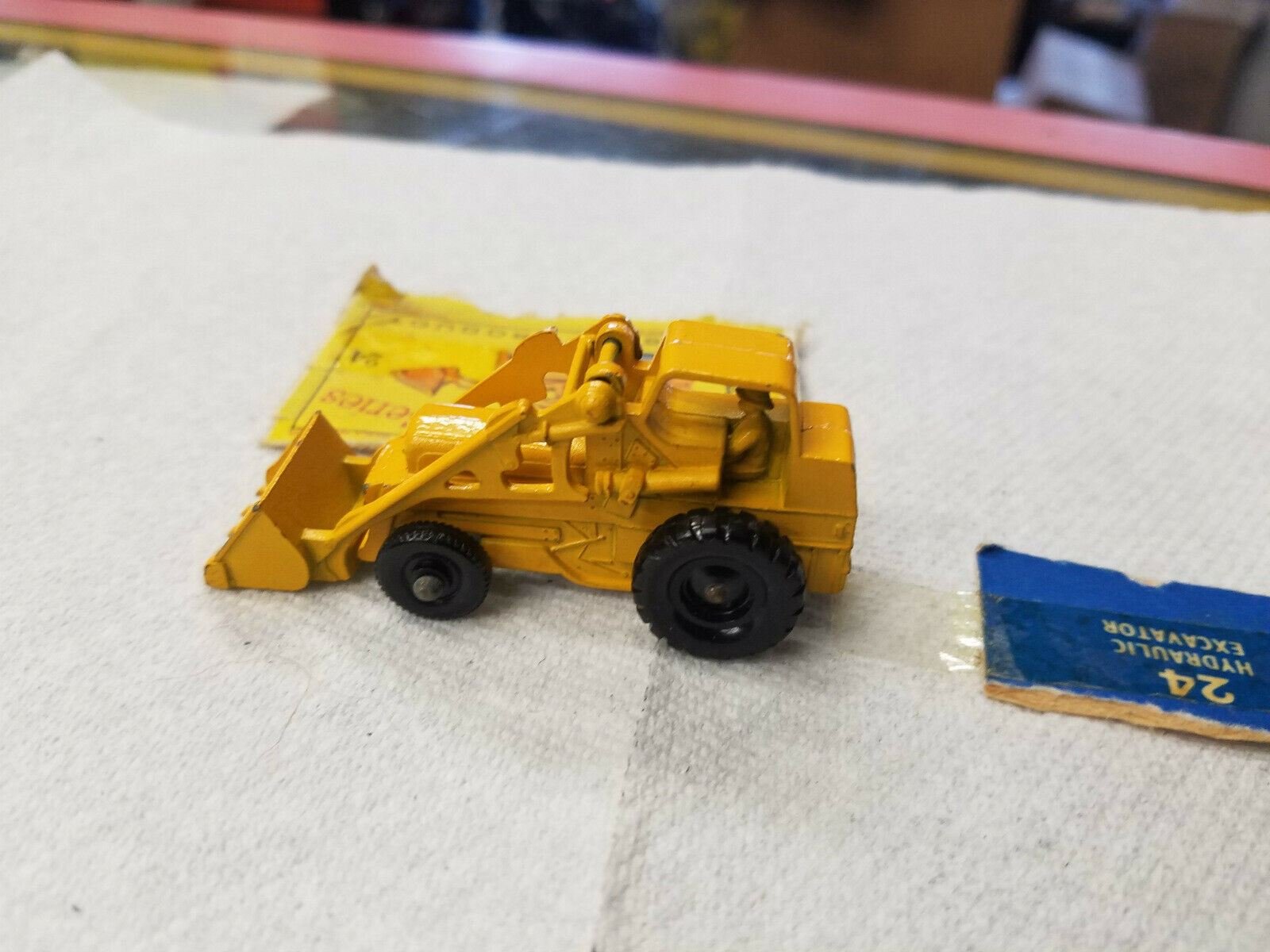 Vintage Mint Lesney Matchbox Toy Car Box #24 Hydraulic Excavator High Lift Equip