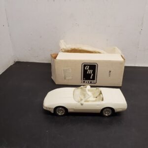 20210319144220a.jpg Vintage Brand new Ertl amt 1991 corvette convertible cascade white collector car