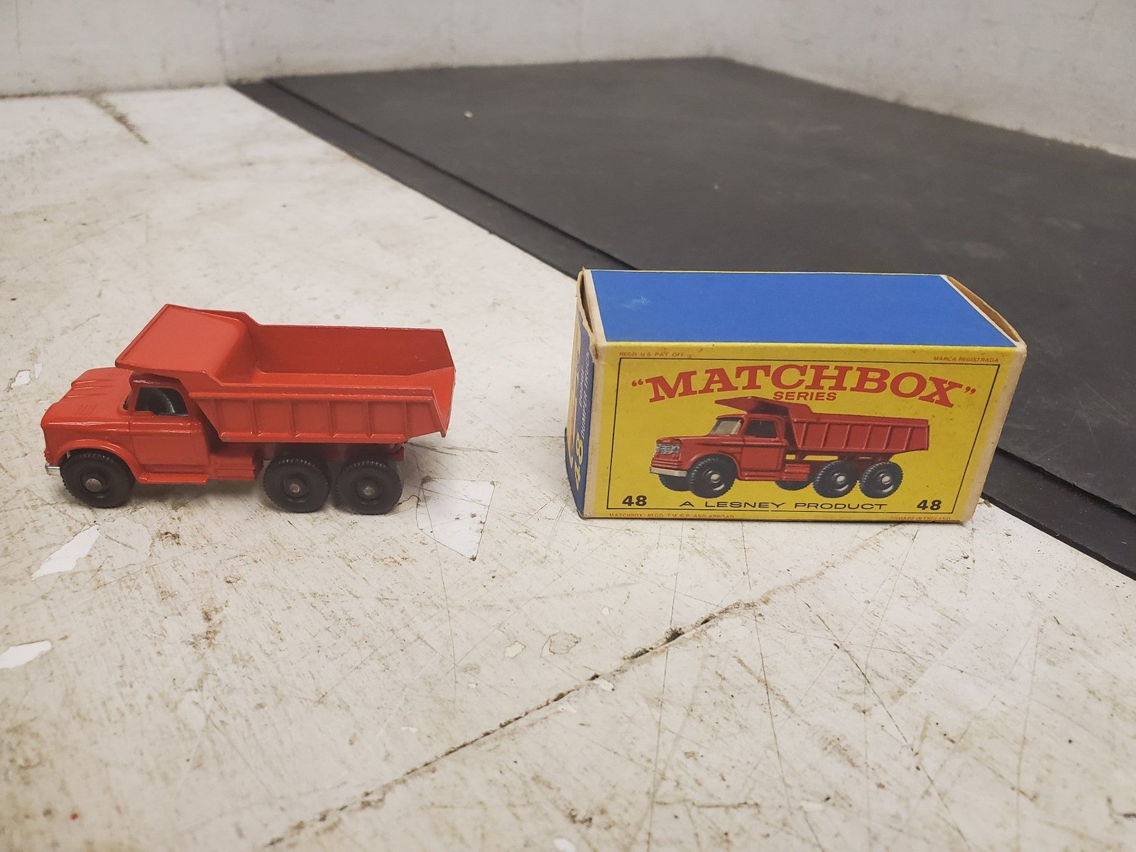 Vtg Matchbox series no. 48 Red Dodge Dumper Truck toy original box hobby 1960's