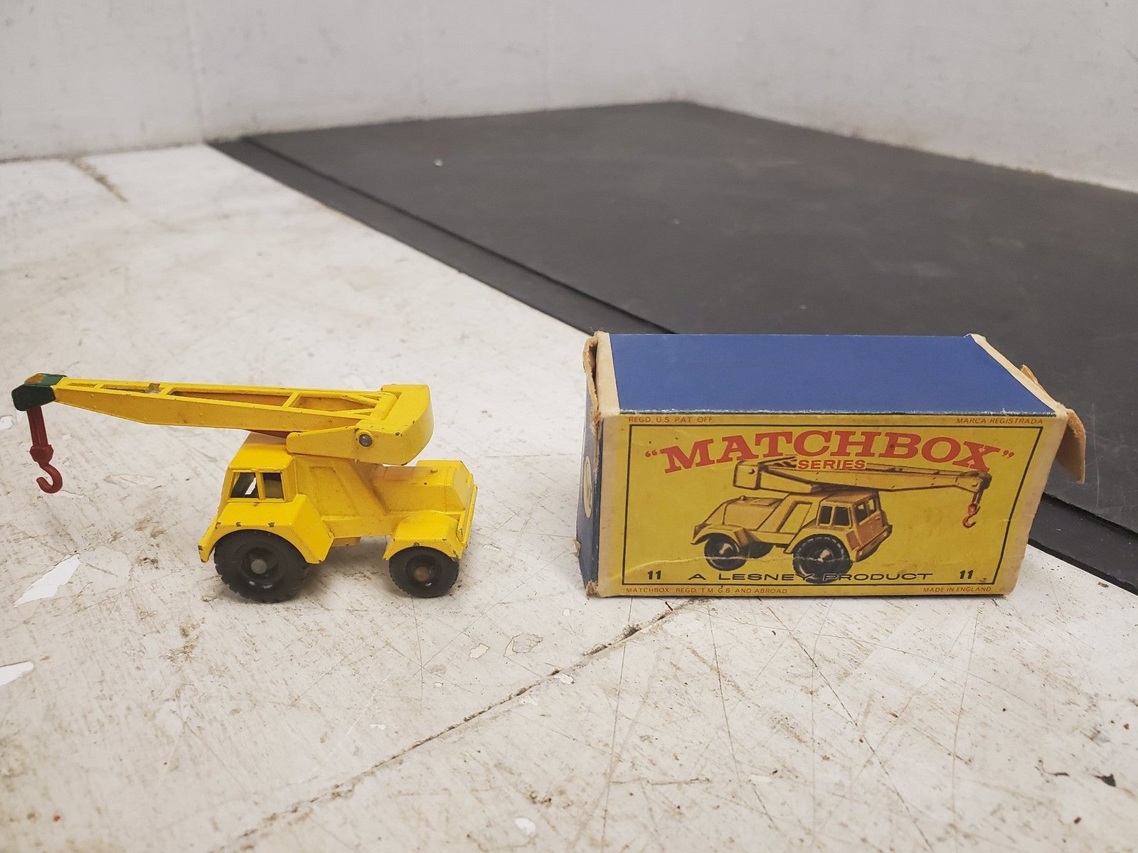 20210327132716a.jpg Vintage Matchbox series no. 11 Yellow Jumbo Crane Truck toy w original box hobby