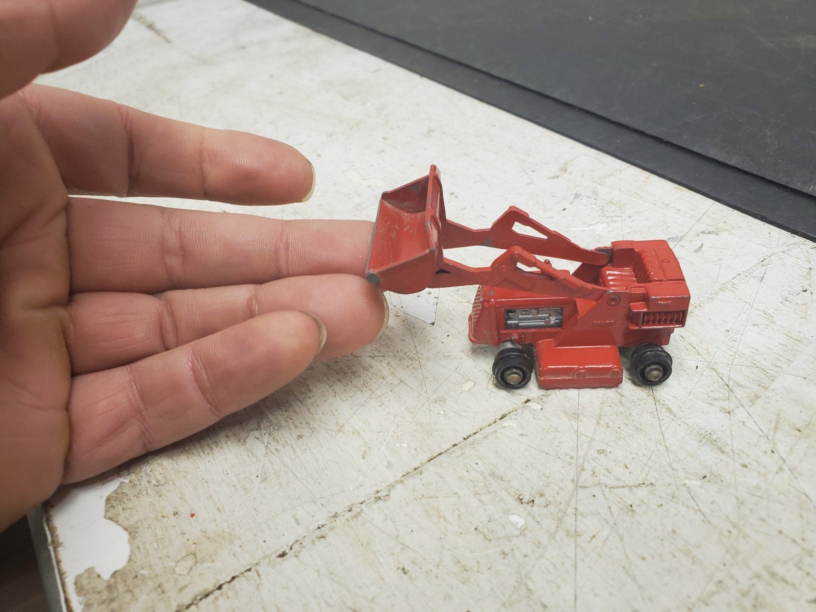 Vintage Matchbox series no. 58 Red Drott Excavator toy with original box hobby