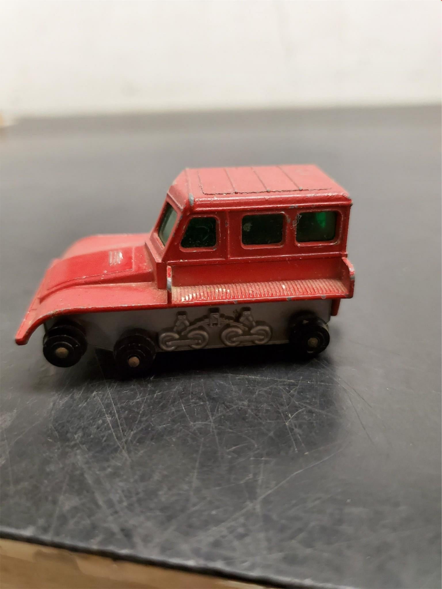 VTG "MATCHBOX" SERIES No. 35 SNOW-TRAC MADE IN ENGLAND BY LESNEY