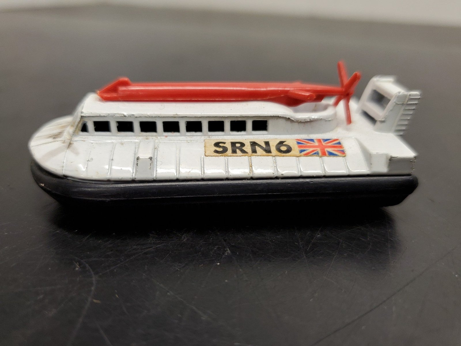 MATCHBOX SUPERFAST No. 72&2 HOVERCRAFT MADE IN ENGLAND 1972 LESNEY PRODUCTS