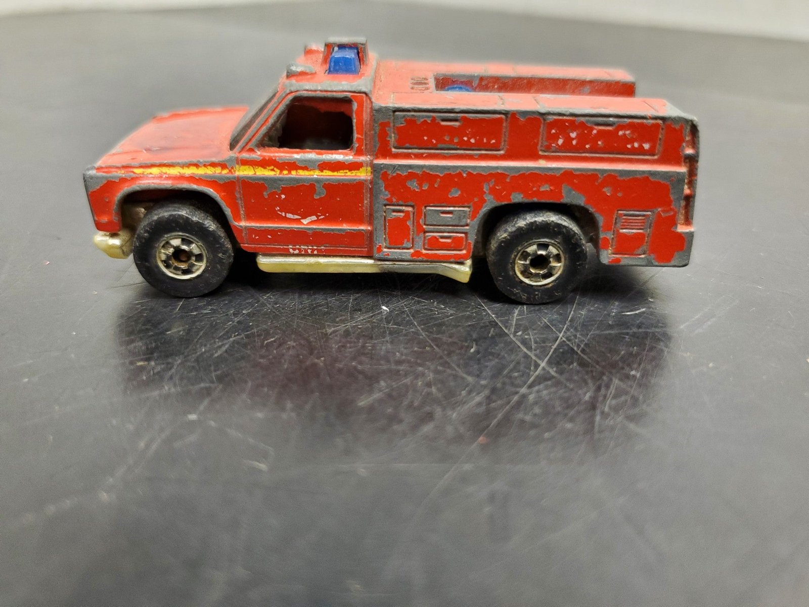 20210702101652a.jpg 1974 Vintage Hot Wheels Fire Truck Die Cast Toy Car MATTEL made in HONG KONG