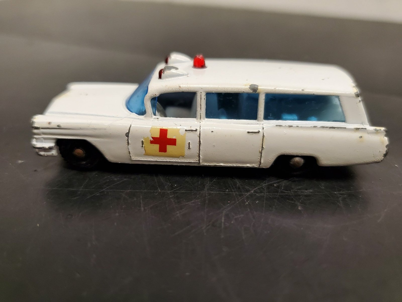 20210715105911a.jpg VTG MATCHBOX SERIES NO. 54 S&S CADILLAC AMBULANCE MADE IN ENGLAND BY LESNEY
