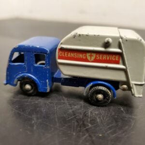 VTG MATCHBOX TIPPAX REFUSE COLLECTOR NO. 15 MADE IN ENGLAND BY LESNEY