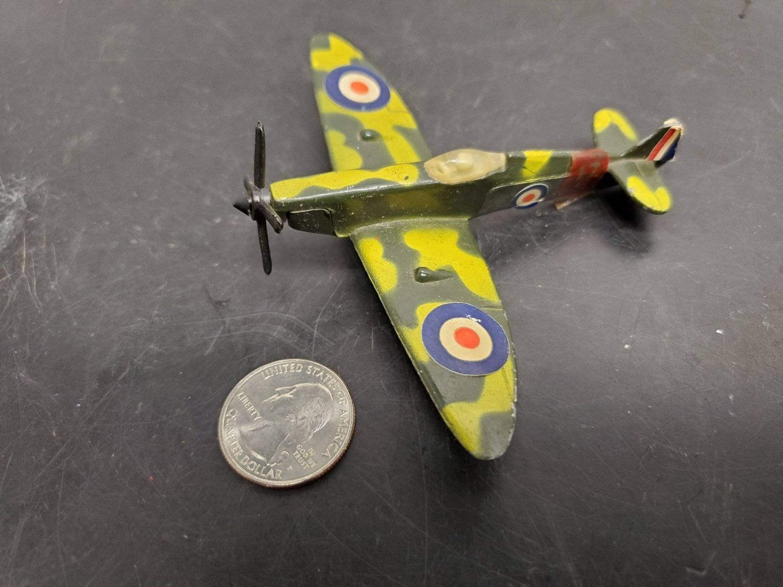 VTG ROYAL AIR FORCE DIECAST B-15 SPITFIRE FIGHTER AIRPLANE MADE IN HONG KONG