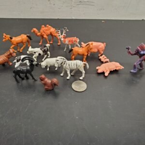 VINTAGE LOT OF 14 WILDLIFE ANIMALS AND 1 HUNTER FIGURINES-CAMEL, HORSE, PIG+MORE