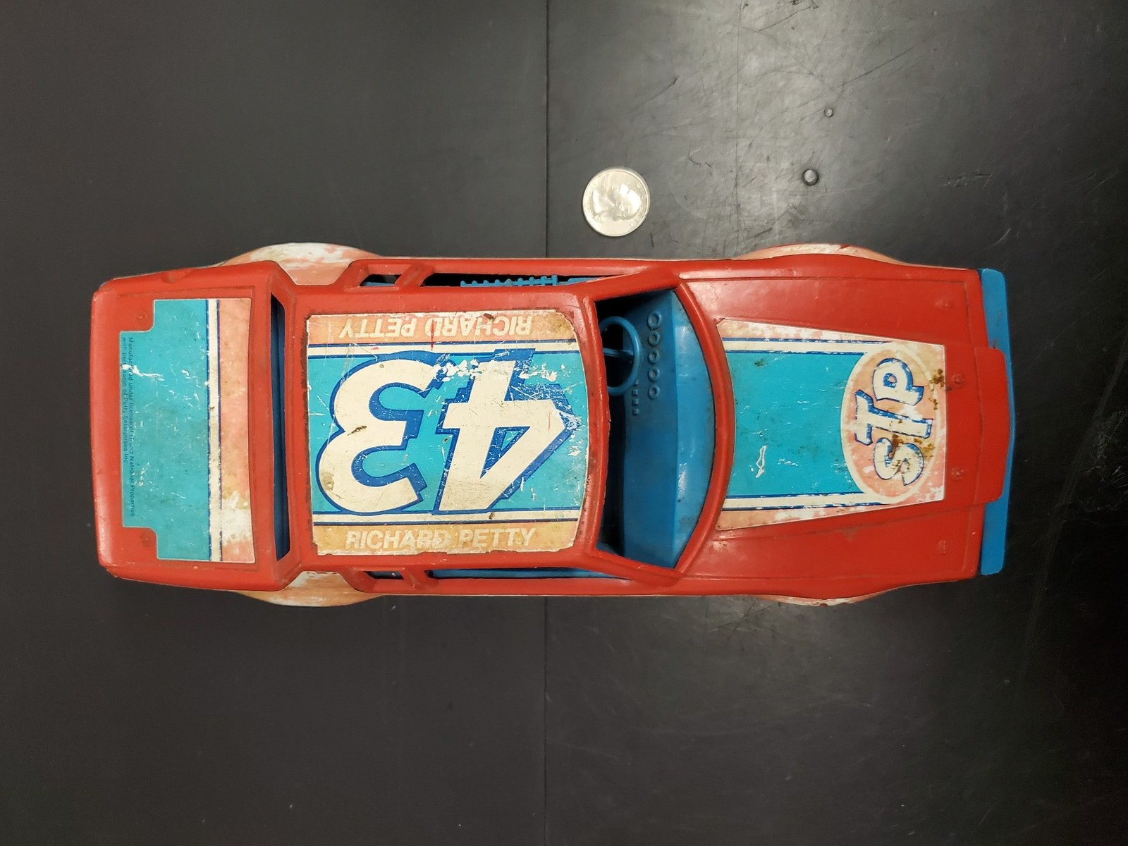 Rare Vtg STP Richard Petty ERTL #43 Plastic 1/18 Scale Race Car Union 76 Decal