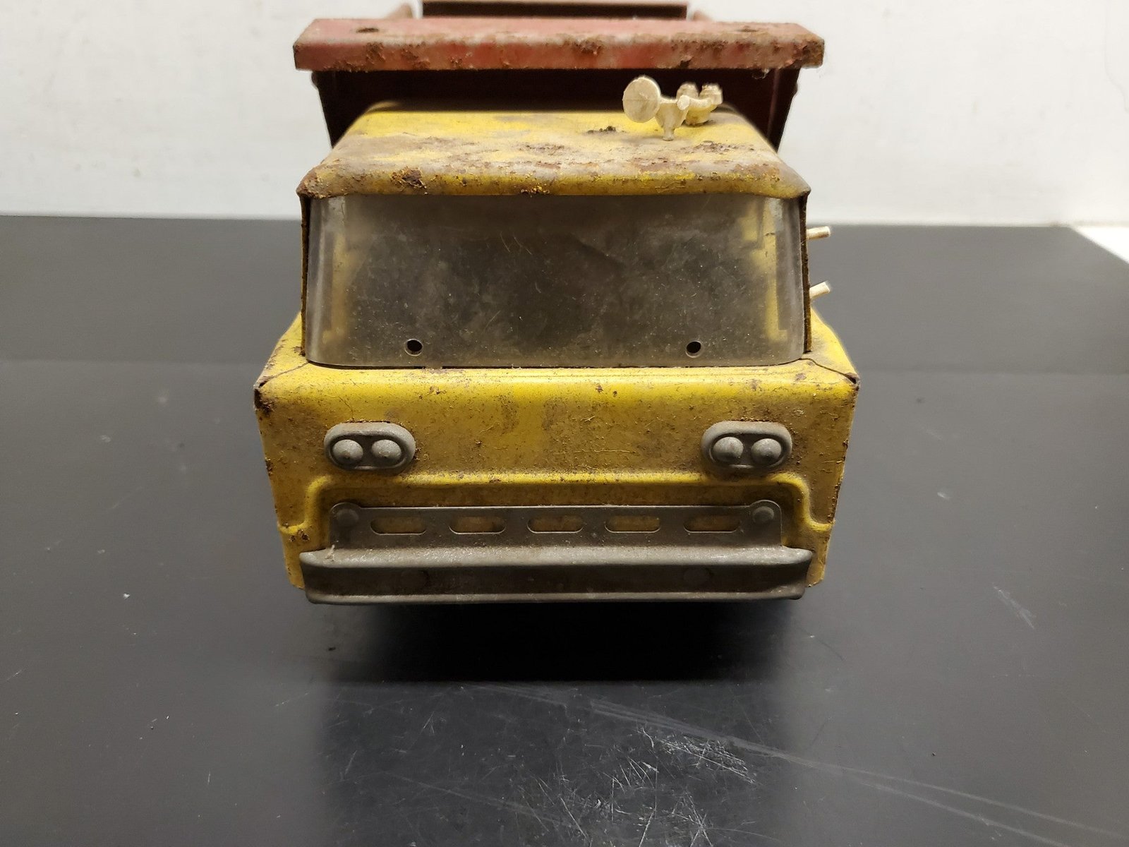 Vtg Structo Pressed Steel Toy "Structo Deluxe Dumper” Circa 1950's Red/Yellow