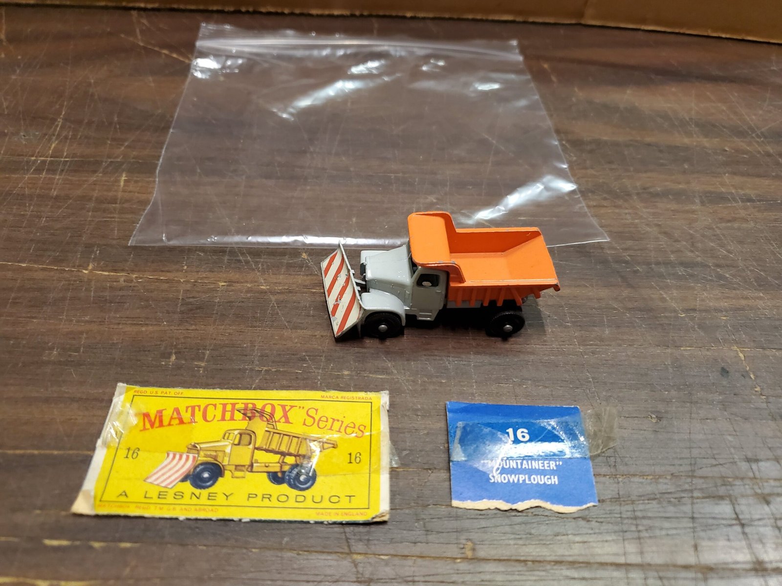 Vintage Mint Lesney Matchbox Toy Car Box #16 Scammell Mountaineer Snow Plough