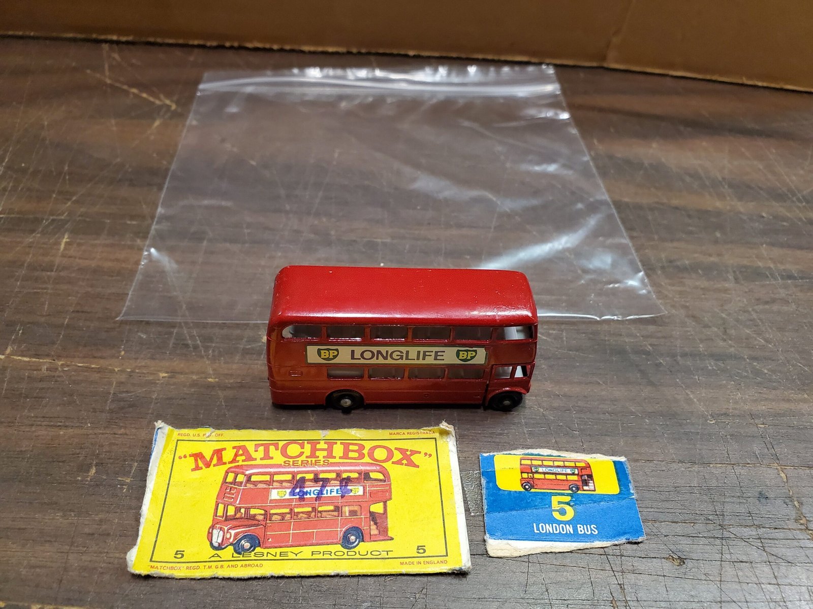 20220830_125936-scaled-1.jpg Vintage Mint Lesney Matchbox Toy Car Box #5 London Bus Double decker BP REd