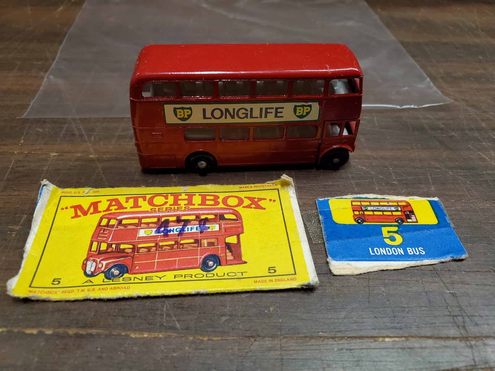 20220830_125939-scaled-1.jpg Vintage Mint Lesney Matchbox Toy Car Box #5 London Bus Double decker BP REd