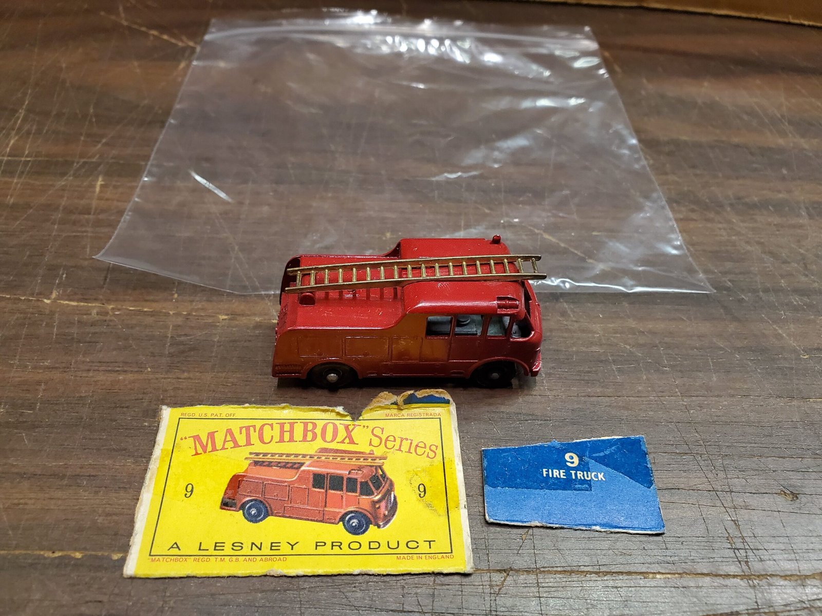 20220830_132907-scaled-1.jpg Vintage Mint Lesney Matchbox Toy Car Box #9 Fire Truck MERRYWEATHER MARQUIS SERI