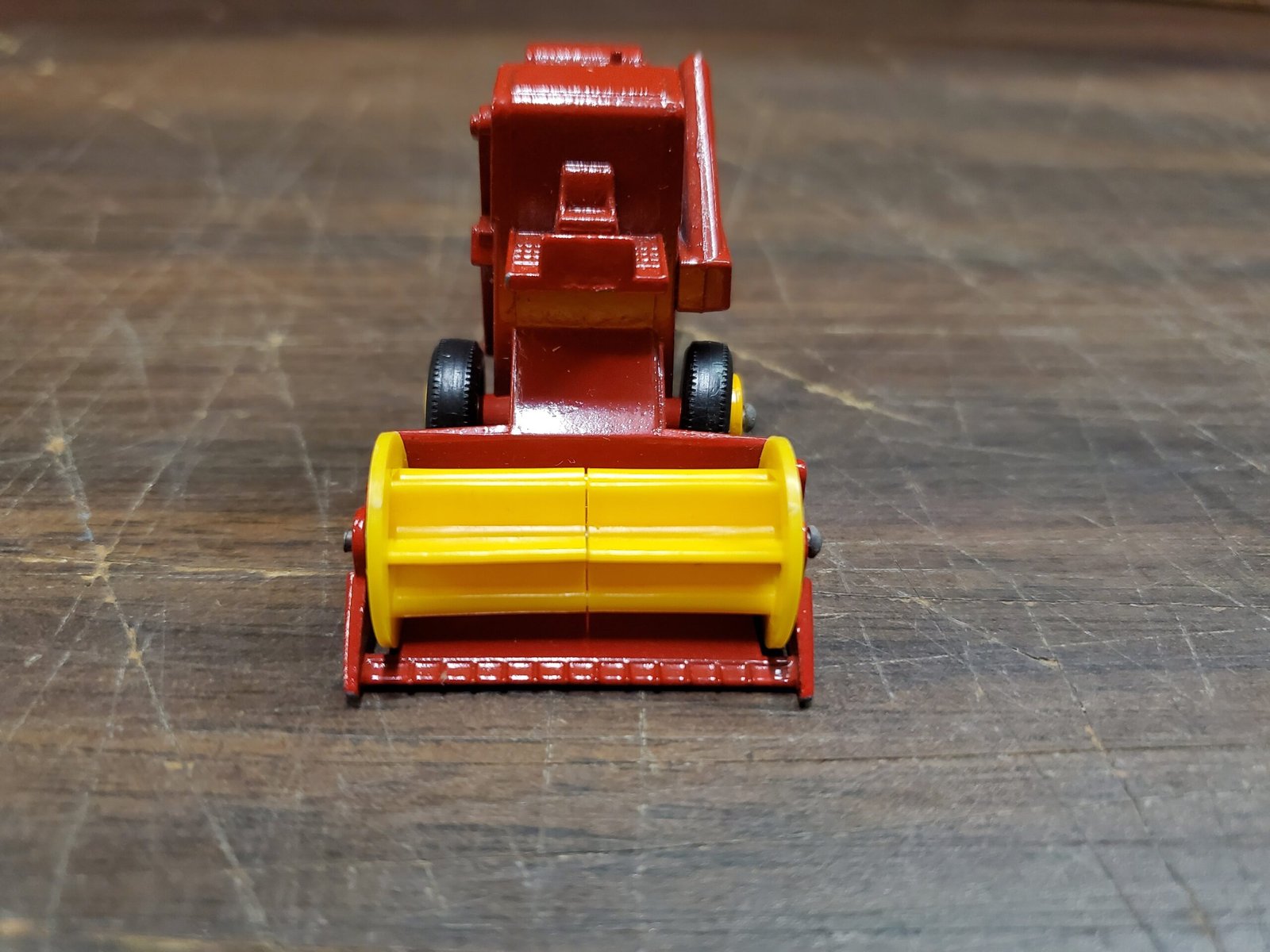 Vintage Mint Lesney Matchbox Toy Car #65 Claas Combine Harvester Farm Mac Red
