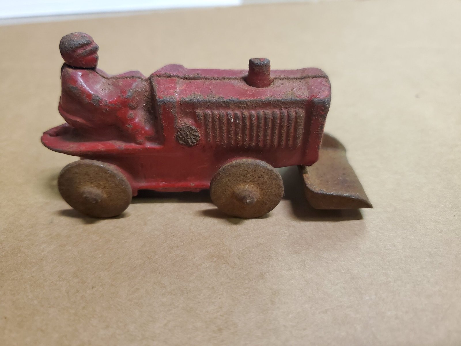 20220908_124427-scaled-1.jpg Vintage 1931 Kilgore No. T-81 Cast Iron Tractor W/blade Toy Antique Red Rare