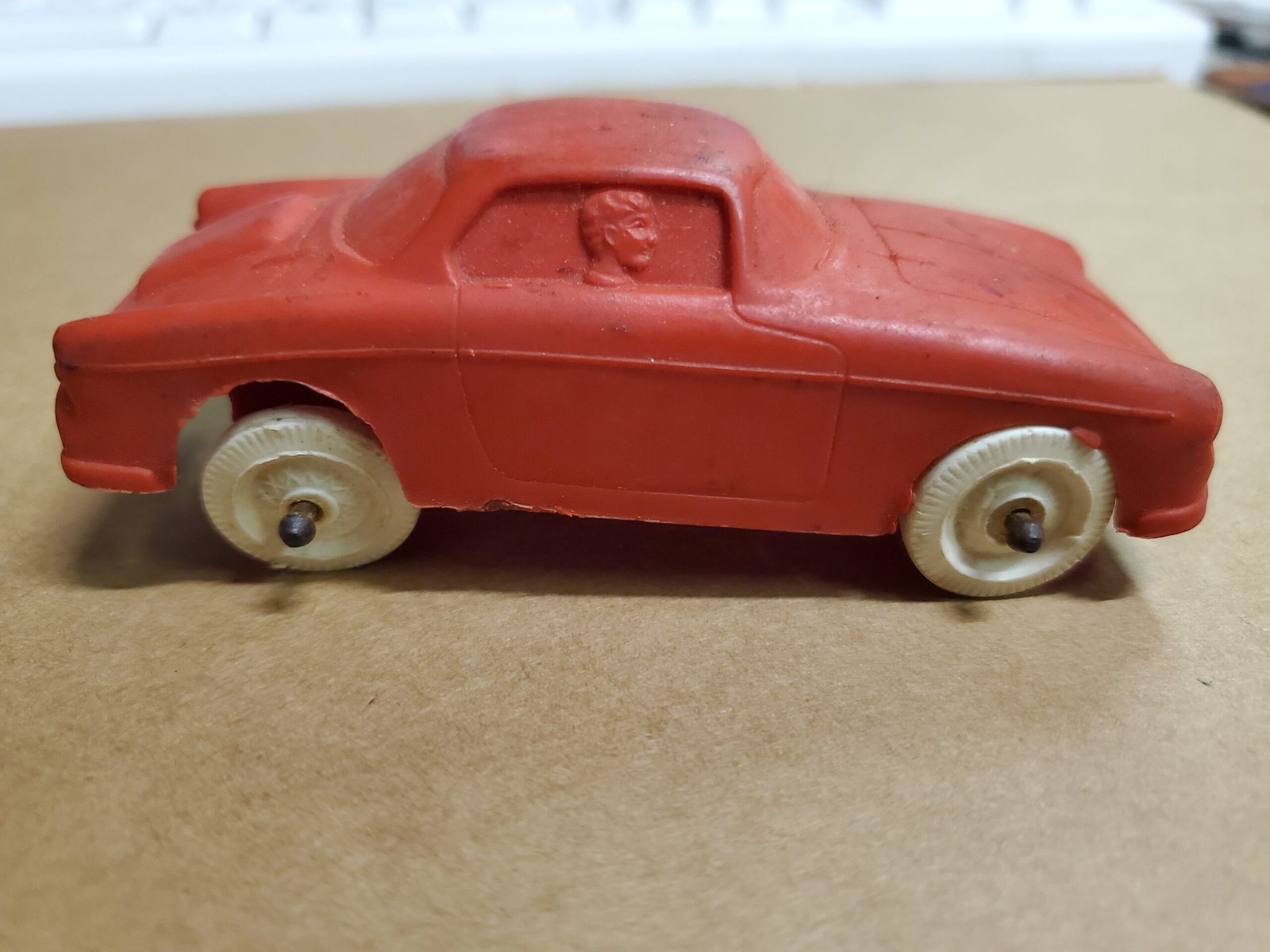 Vtg 50's Auburn Rubber Red Coupe Toy Car W/ Driver & Front/Rear ARCOLicensePlate