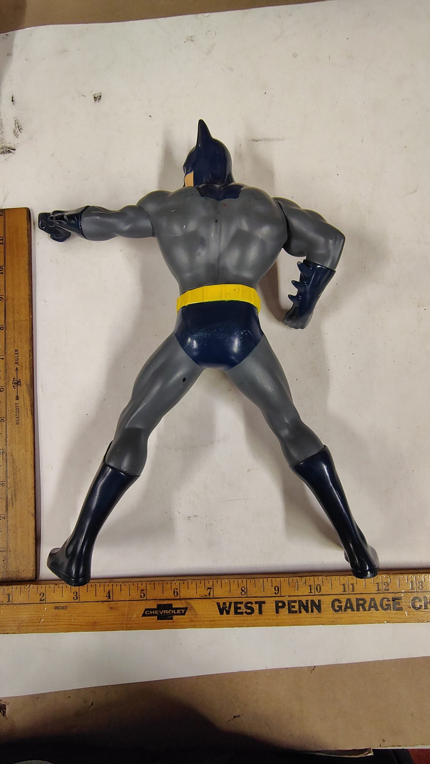 341ec30a-ab8f-4a80-a2a9-8df688775101-scaled-1.jpg Vtg 1988 DC Comics Batman 15 Inch And Robin 12 Inch Action Figure Lot With Cape
