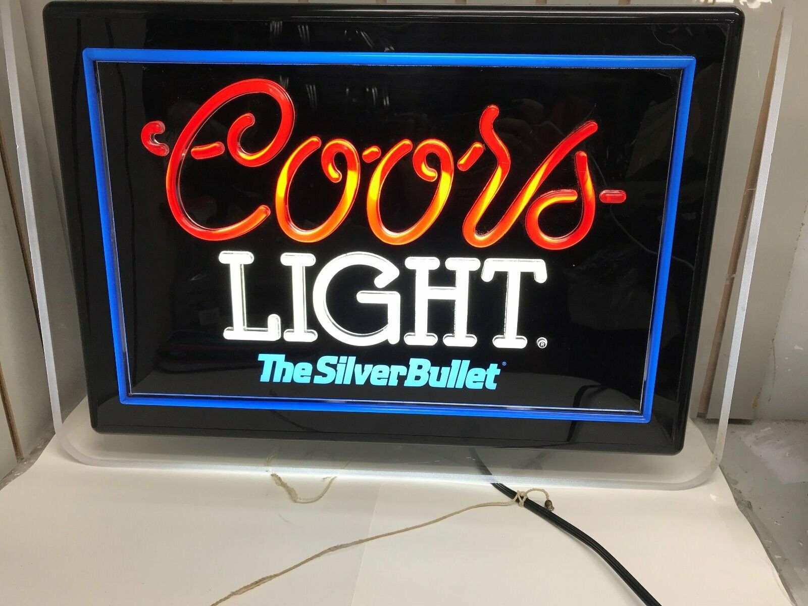 352924703387-0.jpg Coors Light The Silver Bullet Neon-Like Bar sign circa 1993 Breweriana Man Cave