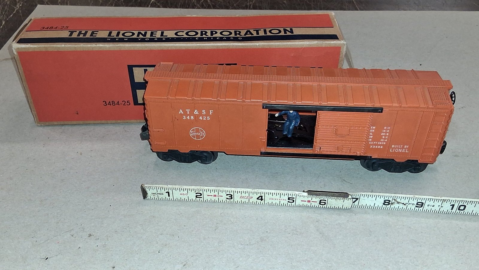 Lionel Postwar 3484-25 Santa Fe Operating Boxcar Var C Tested Works W Box