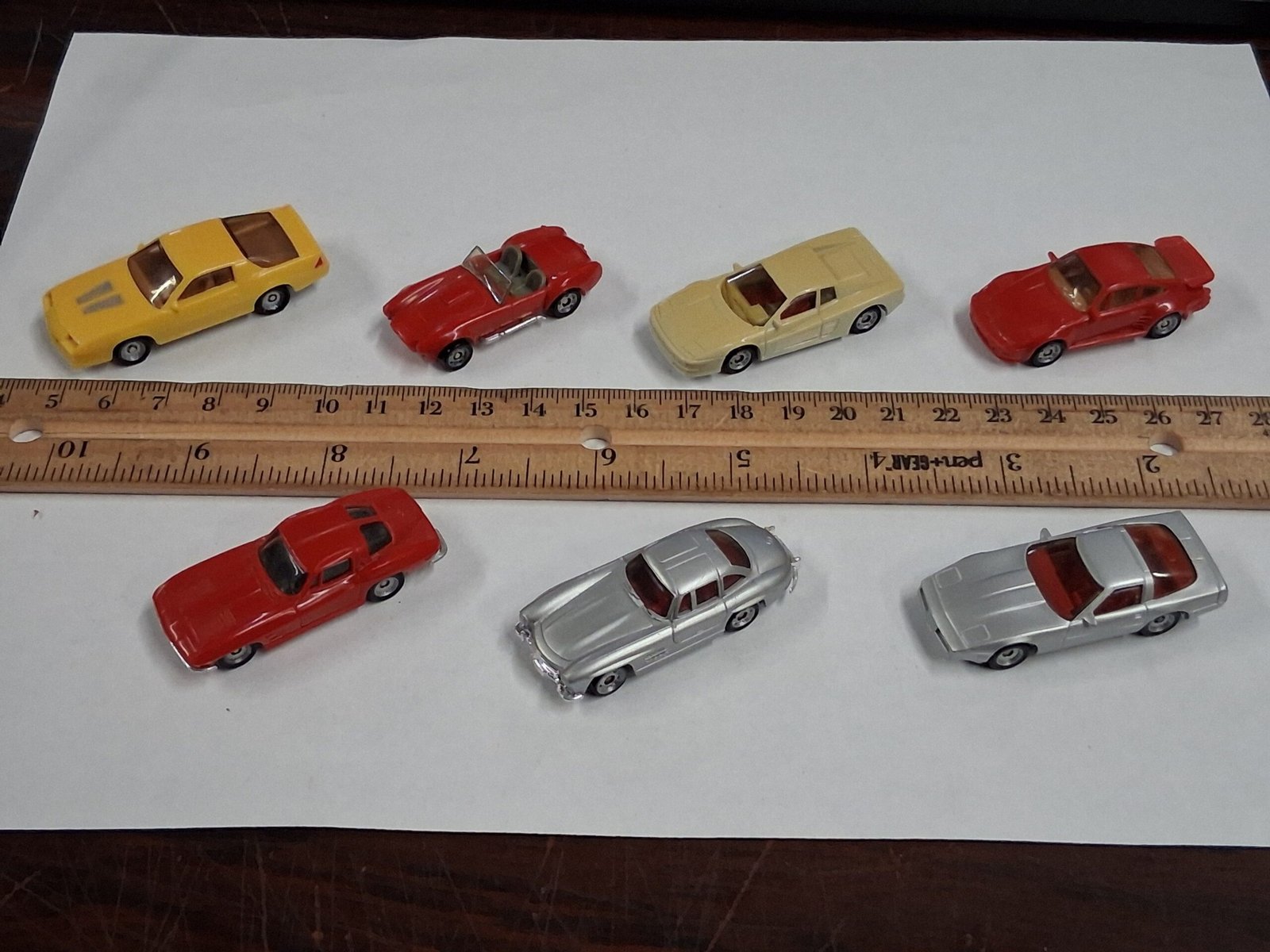 3de756cf-12f2-4617-87be-10eed03a3090-scaled-1.jpg Vtg 1:87 HO Scale Corvette Mercedes Ferrari Porsche Model Train Car Lot Monogram