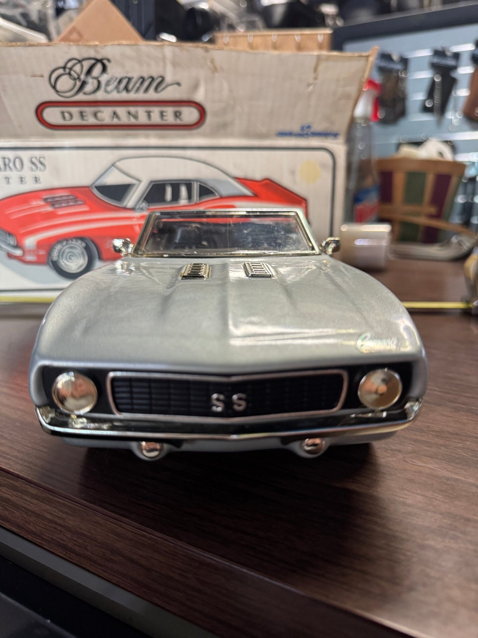 48d0e423-2497-458f-b6c3-f89dfcb92d55-scaled-1.jpg 1969 Chevrolet Camaro SS Convertible Jim Beam Decanter silver