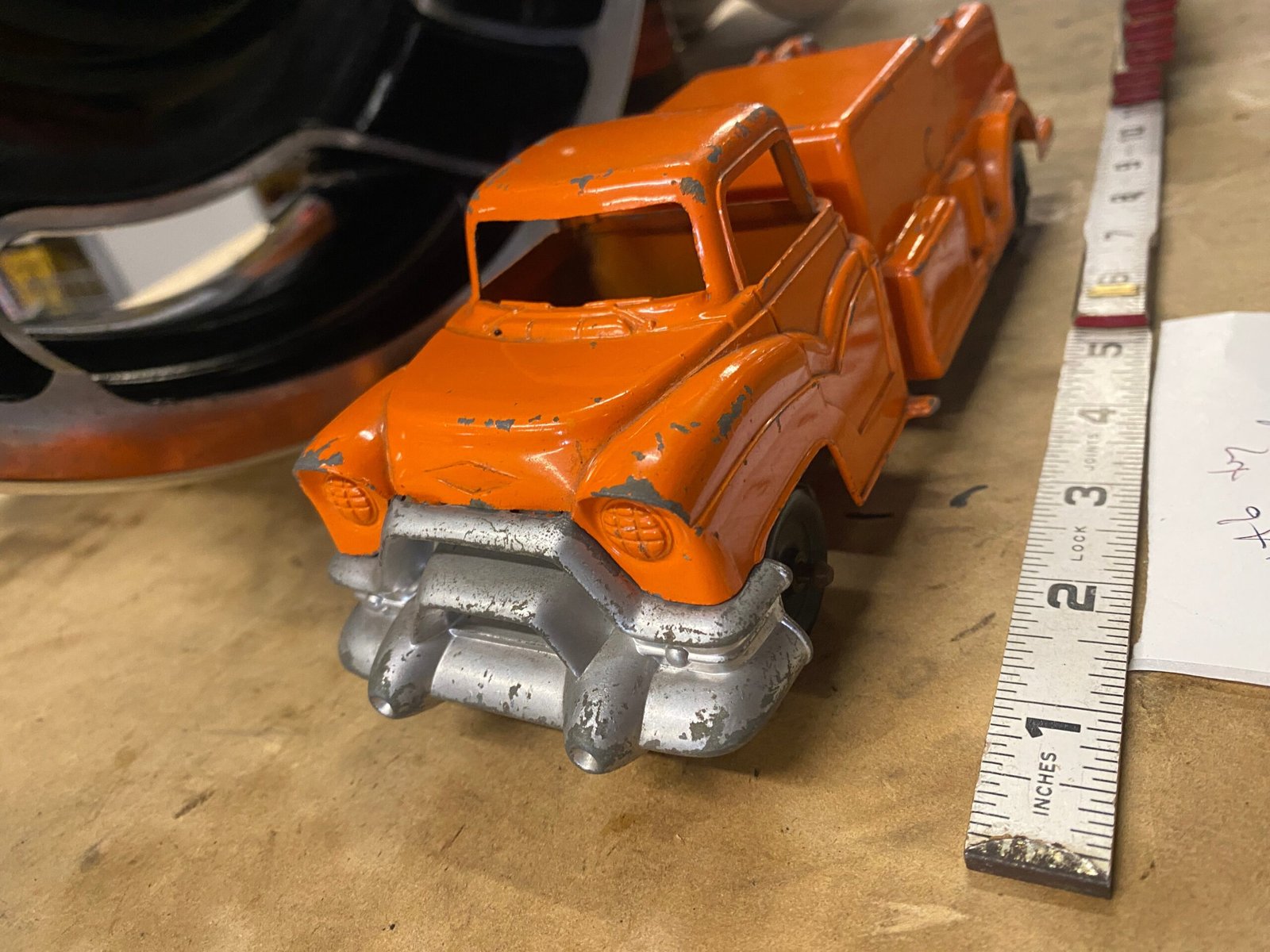 4bc8892a-6017-49ca-81ee-ff39863e9acd-scaled-1.jpg Vtg Tootsietoy Structo Hubley 50's Utility Truck Cast Toy Orange 9" Fire truck