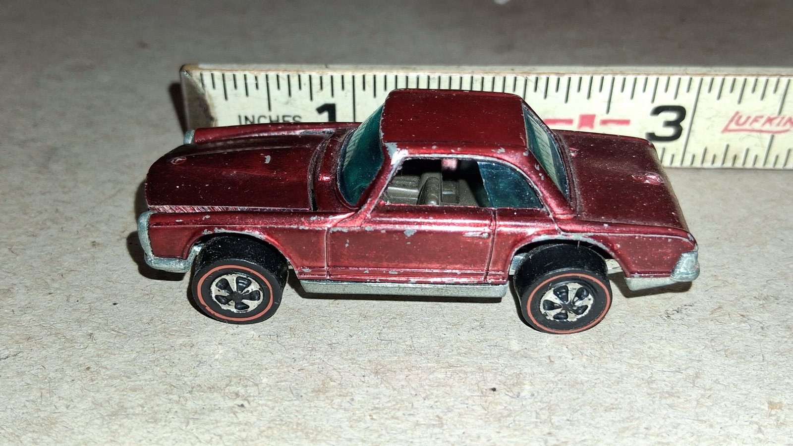 50614f37-5e45-4d0e-8221-de474c64eb29-scaled-1.jpg 1970 Hot Wheels Redline Mercedes 280SL Magenta Spectraflame HK Play Wear