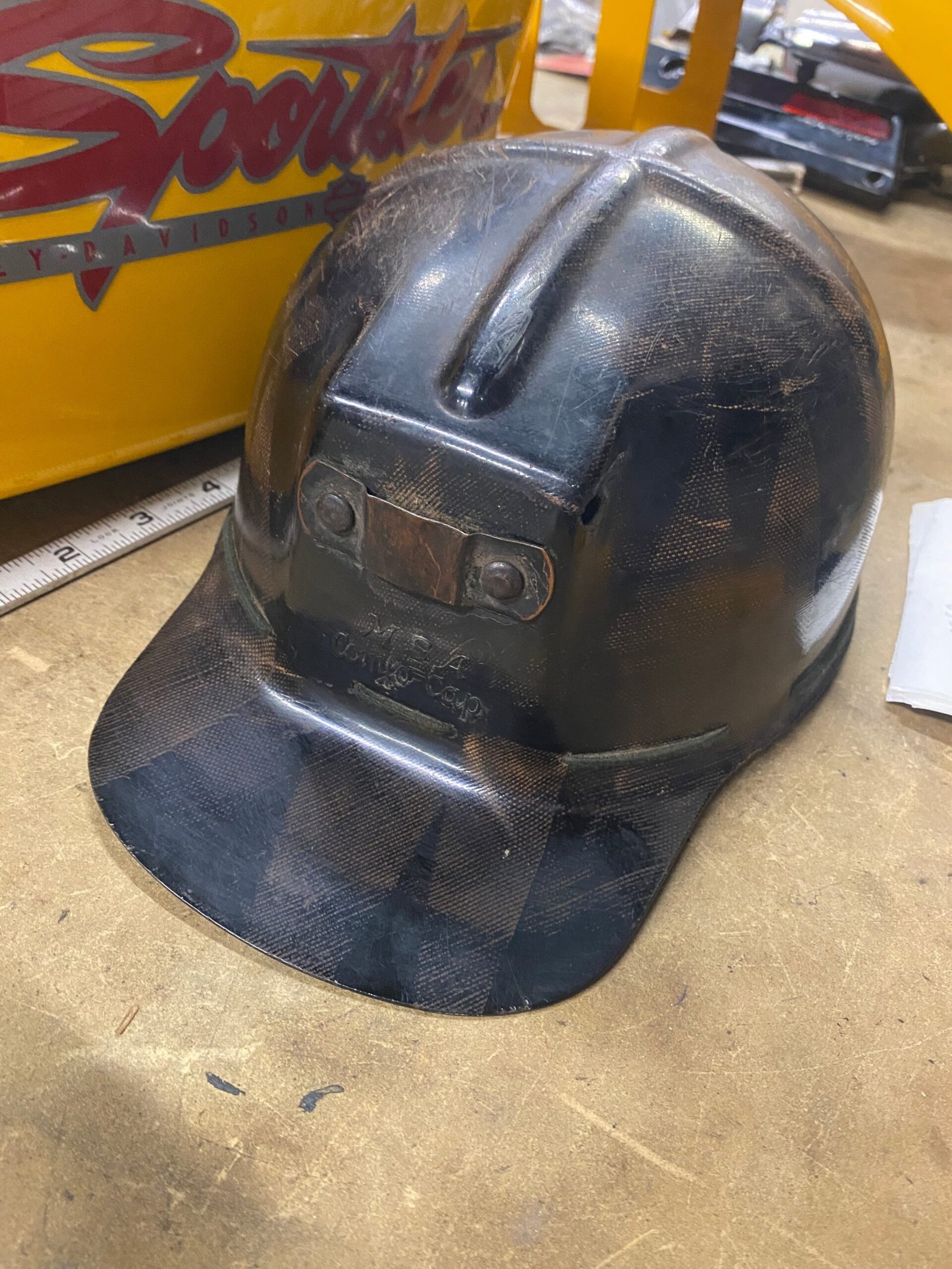 6589f8e8-cacb-49b4-97a3-fc49b0e7ca16-scaled-1.jpg Vtg MSA Comfo Cap Tiger Stripe Fiberglass Miners Low Vein Bump Cap w/Suspension!