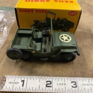 Dinky Toys Military Jeep 1:43 Scale Green WWII Model Original Box Vintage Minty!