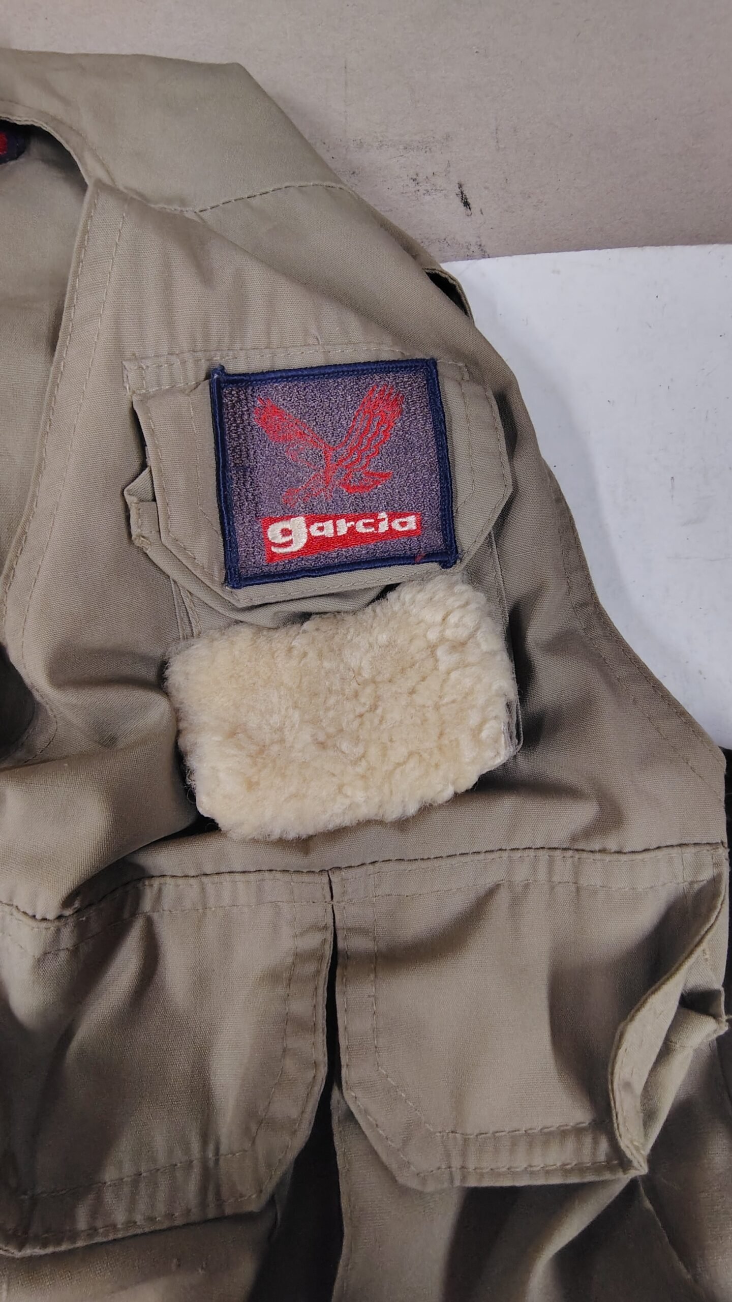 730e4708-2384-45d6-a903-d2b973469955-scaled-1.jpg Vtg Garcia Fly Fishing Vest S/M Tan Multi-Pocket Gorpcore Lambskin Patch