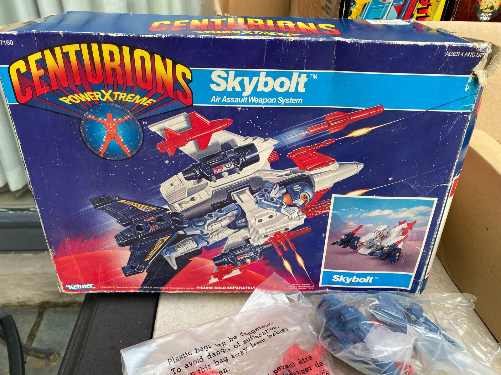 8d5e6342-6409-46c7-9328-50aab6311223-scaled-1.jpg 1986 Kenner Centurions Skybolt Assault Weapon Toy Space Vehicle Orig Box Vintage
