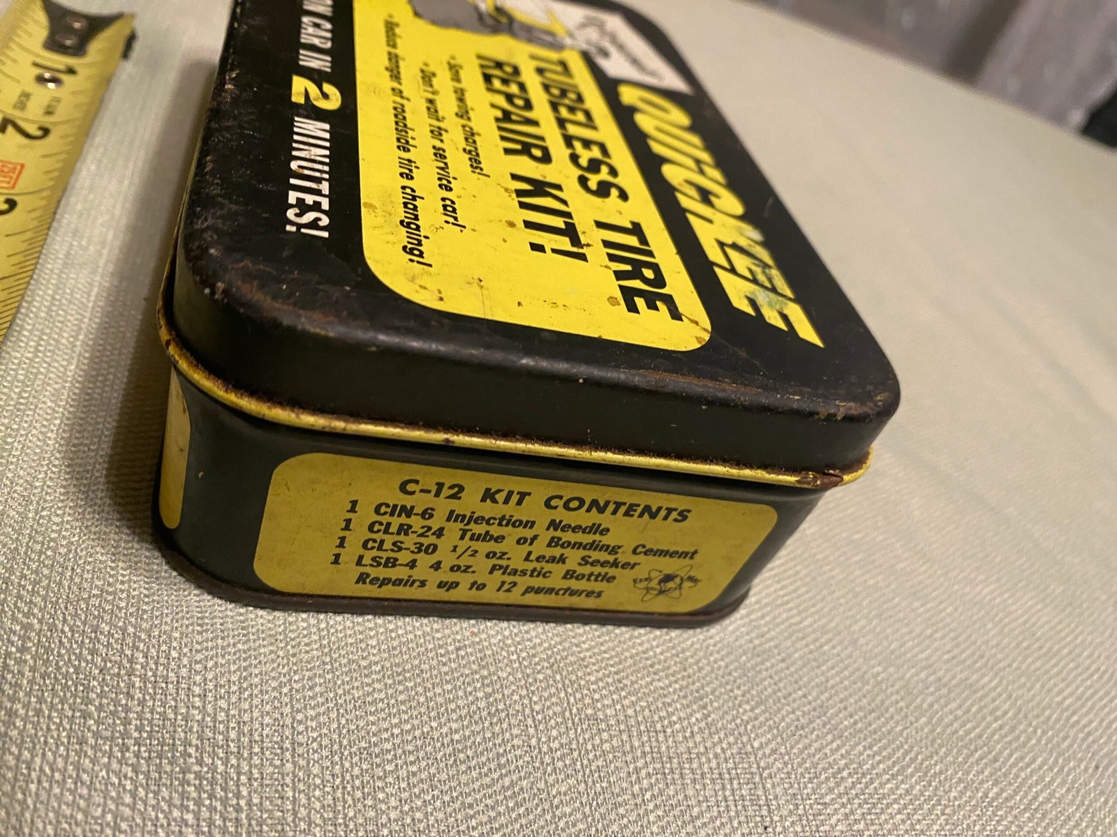 8db05d4f-67d8-4721-845a-2239294ebc90-scaled-1.jpg Vtg 60s Quickee Tubeless Tire Repair Kit Original Tin Display Oil Gas Petroliana