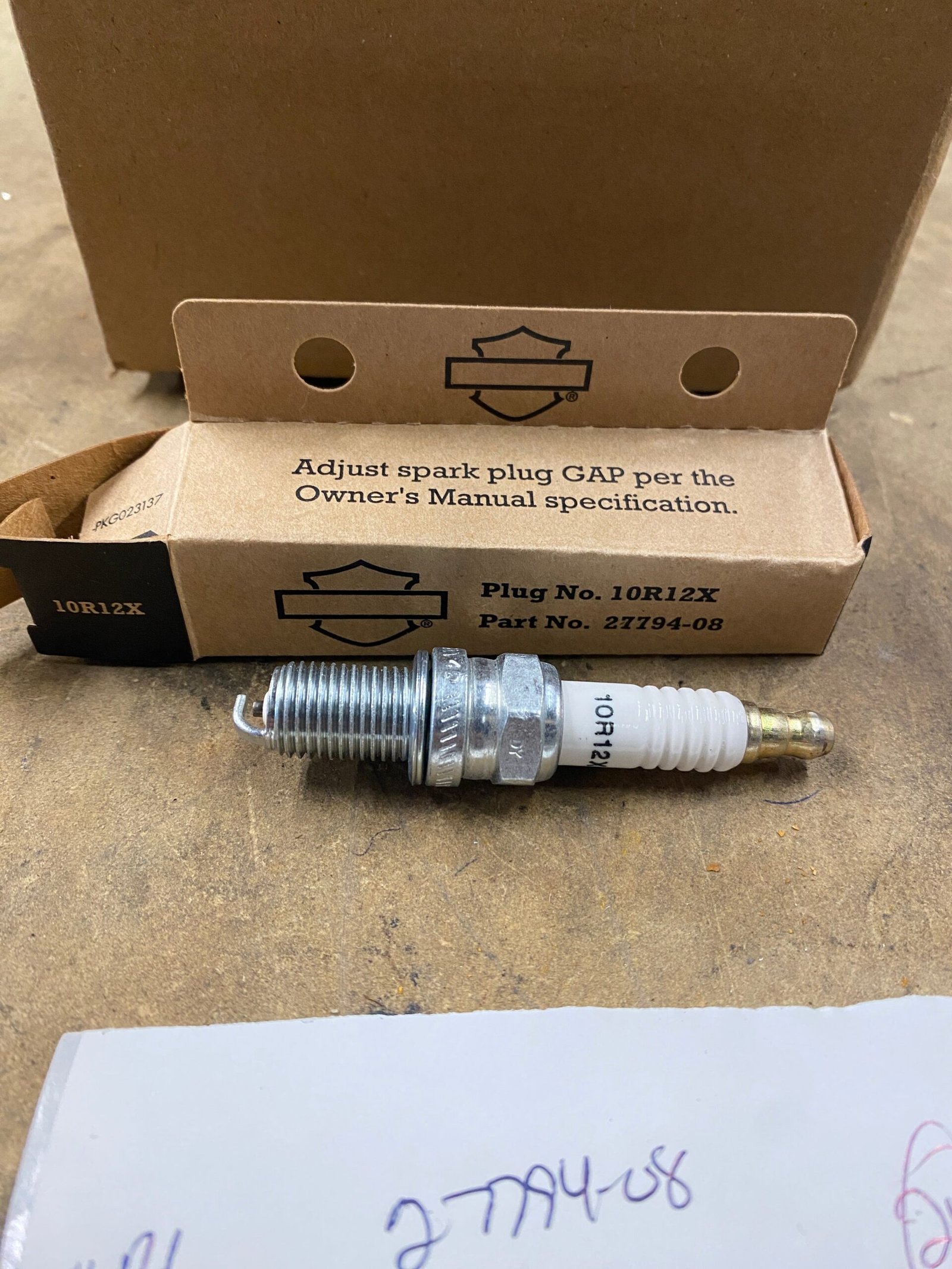 90e3238c-2c78-4361-b5b4-e10ffdaeef83-scaled-1.jpg Harley Davidson Spark Plug 10R12X Genuine Part 27794-08 XR1200 XR1200X SPORTSTER