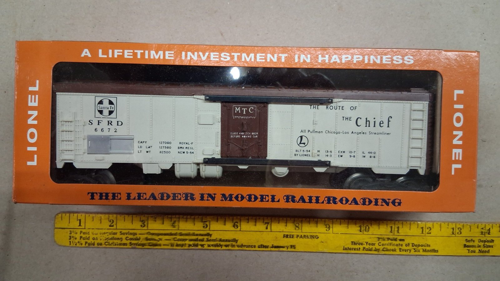 963a6824-f56b-46e7-a147-7068d2996f8e-scaled-1.jpg Lionel 6672 Santa Fe SFRD Postwar O Gauge Refrigerator Car Loose Black Letters