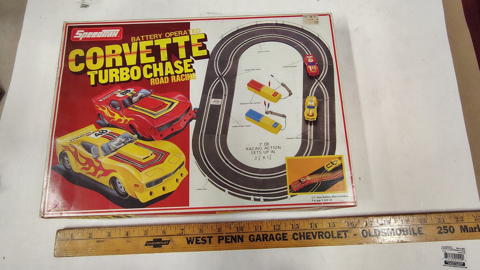 9dccd816-4cf3-4f12-a42f-50a2b746a7f9-2-scaled-1.jpg Vtg 1970s SpeedTrax Corvette Turbo Chase battery-operated slot car racing set