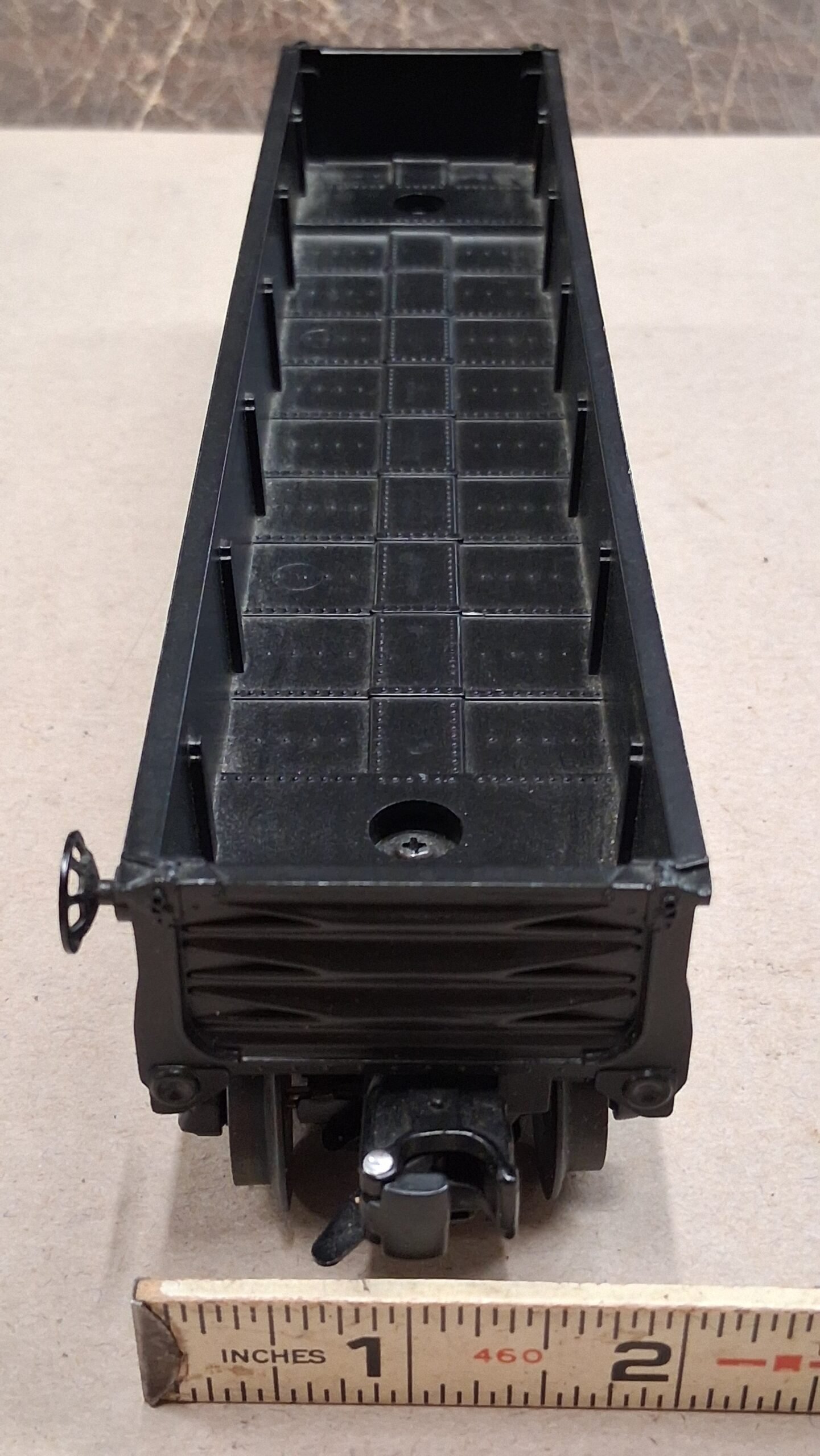 9e93f191-b9ae-4710-8b1d-be0d9eb8fed3-scaled-1.jpg Lionel 6462 New York Central NYC Gondola Car O Gauge New In Box Black 6462-2 Tra