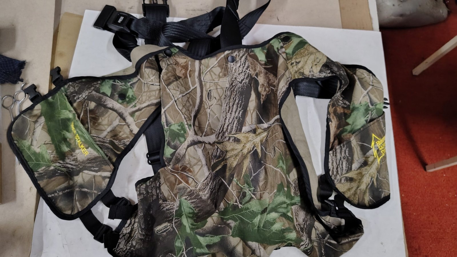 Hunter Safety System Tree Stalker Hunting Vest Harness Large/XL Camo