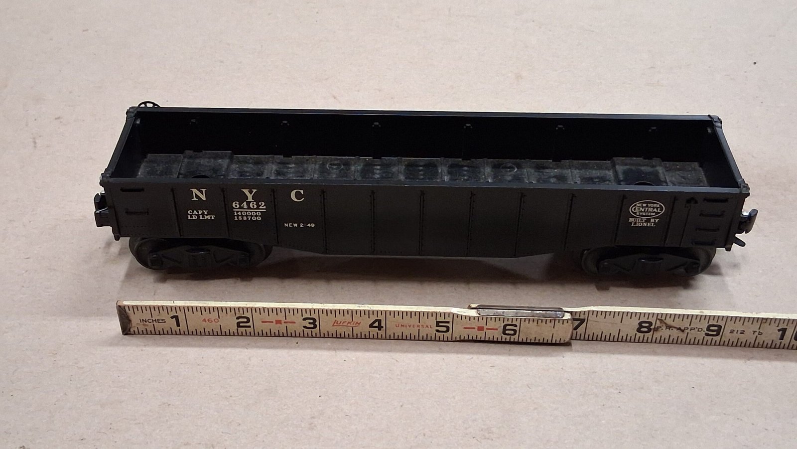 ae34f027-668c-4d42-9ccd-77cc4895c9bb-scaled-1.jpg Lionel 6462 New York Central NYC Gondola Car O Gauge New In Box Black 6462-2 Tra