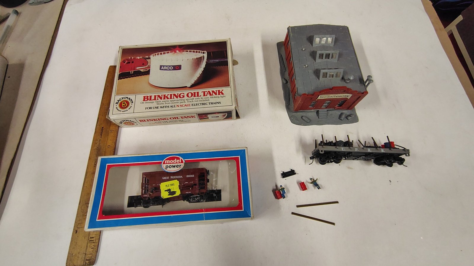 Vintage Bachmann N Scale Blinking Oil Tank ARCO Boxed Operating Track Accessory