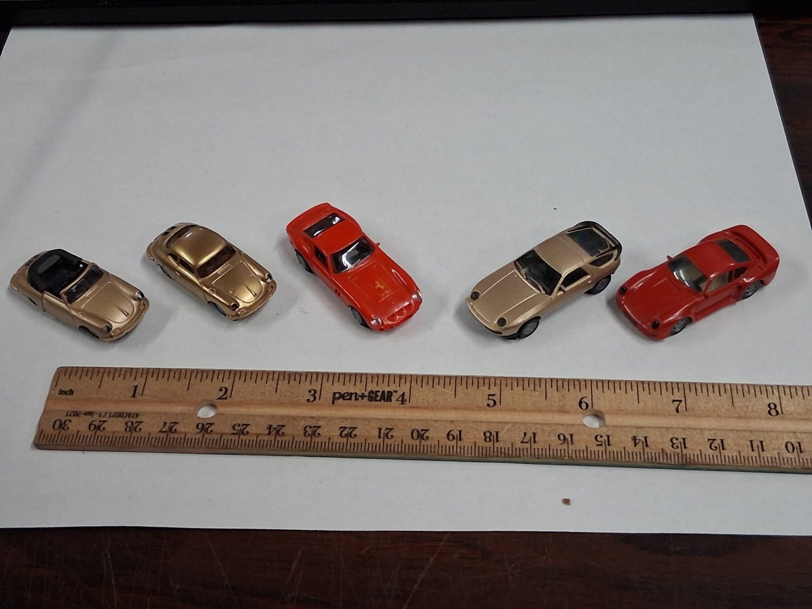 d7c8d198-fb55-4186-ae4a-97c4c92e701a-scaled-1.jpg Vtg 1:87 HO Porsche 356 928 959 Ferrari GTO Car Lot Herpa Praline W.Germany