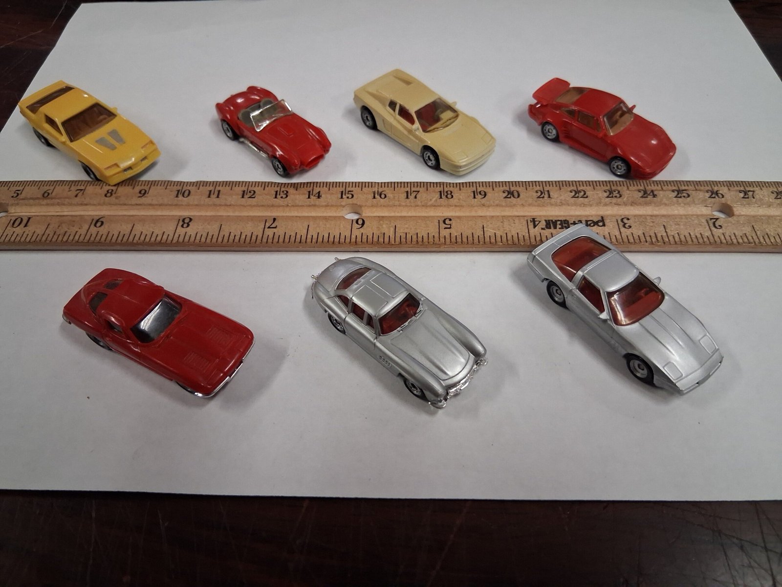da87407c-5a2d-484e-bb44-1e46dd09144a-scaled-1.jpg Vtg 1:87 HO Scale Corvette Mercedes Ferrari Porsche Model Train Car Lot Monogram