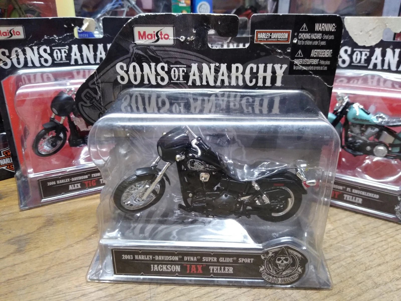 Maisto SONS of ANARCHY Diecast 2003 Harley Davidson Super Glide Jackson Teller