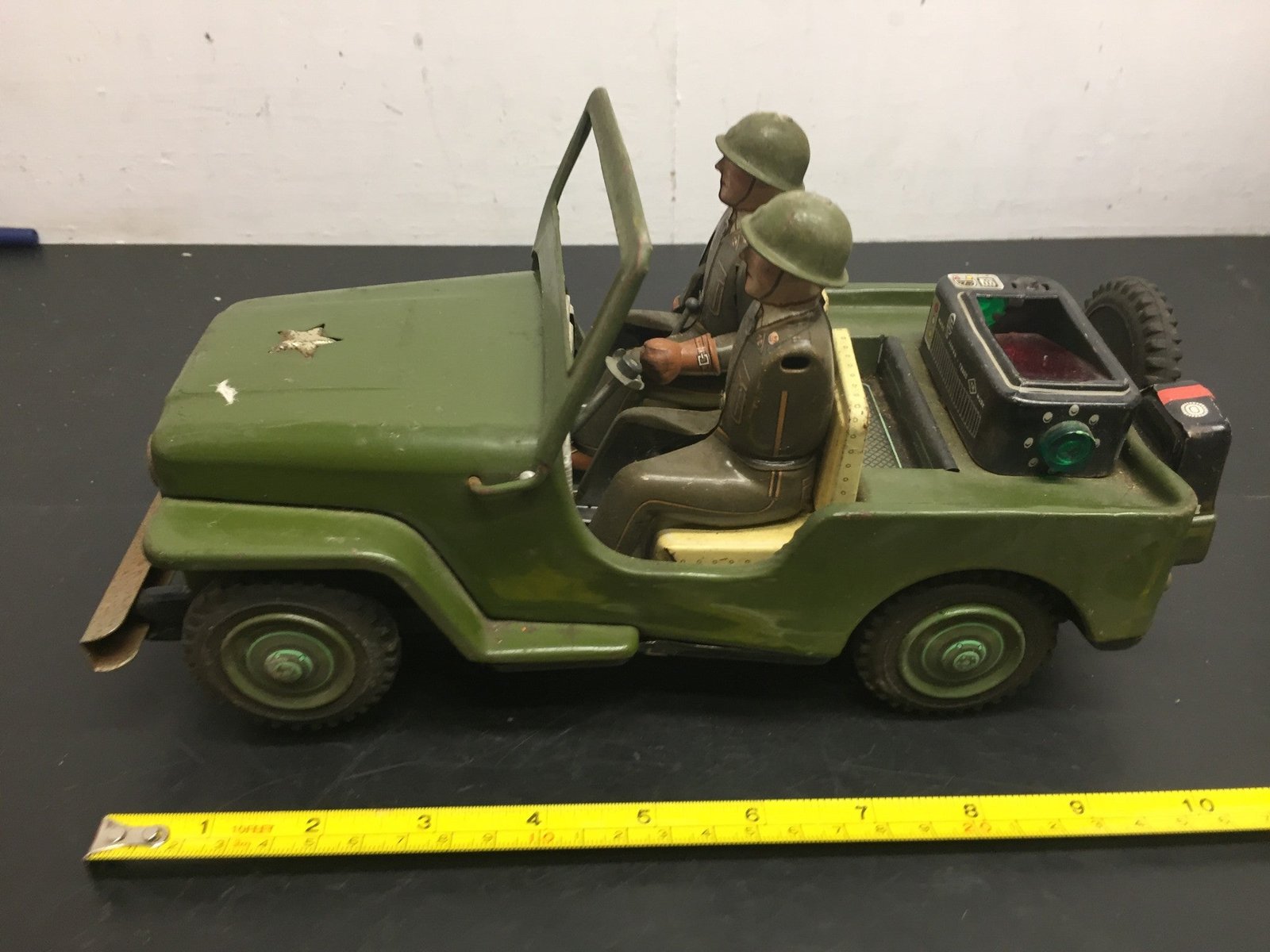 Vintage 1950s Battery Operated Army Jeep Tin Litho Made in Japan By TN Nomura