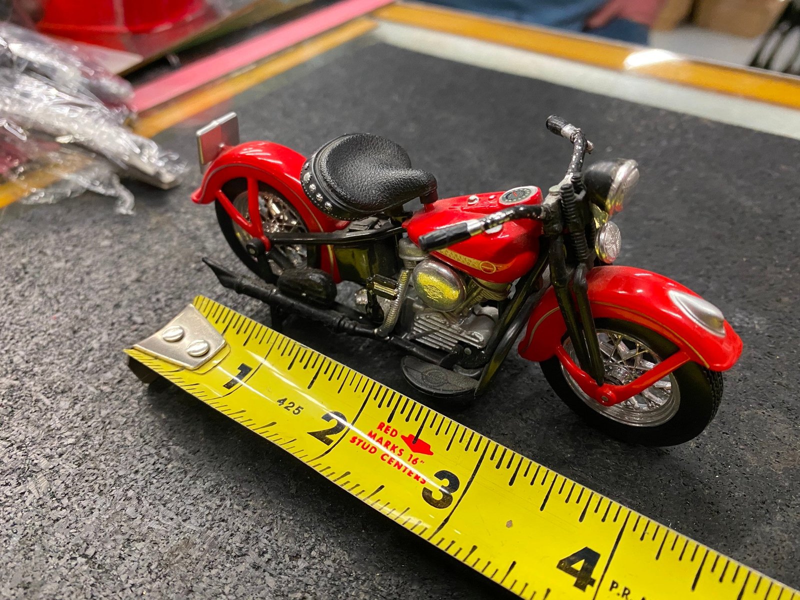 Toy Motorcycle Harley Maisto collectible detailed 1st Year 1948 Panhead EL FL