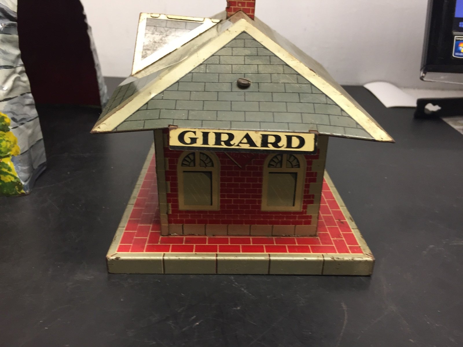 marx tinlitho girard whistling train station depot w/ two piece tunnel untested