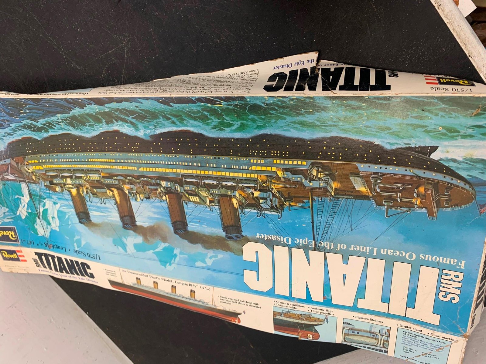 Revell Rms Titanic 1/570 scale length 181/2 replica model ocean liner, mancave!